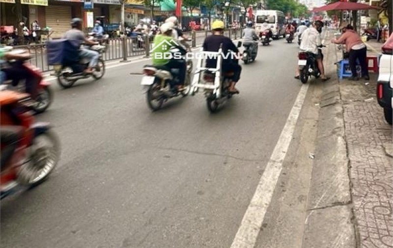 BÁN NHÀ MẶT TIỀN KINH DOANH TÙNG THIỆN VƯƠNG